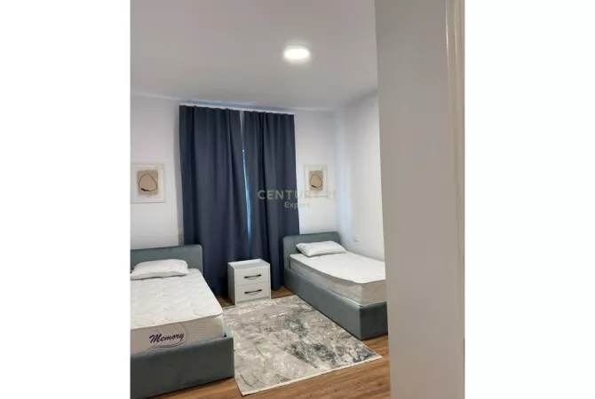 Shtepi me qera Apartament ne Tirane, 2+1, Mobilimi E mobiluar, Pagesa 850  Euro.