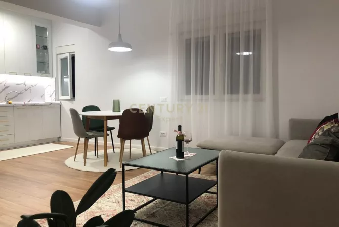Casa in affitto 2+1 a Tirana - 850 Euro