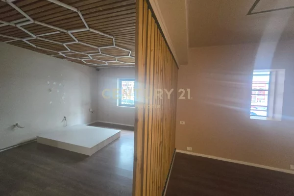 House for Rent 2+1 in Tirana - 2,000 Euro