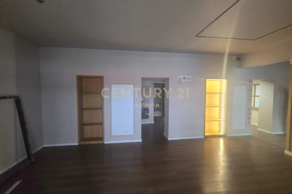Apartment for rent in Tirana 2+1, Emty