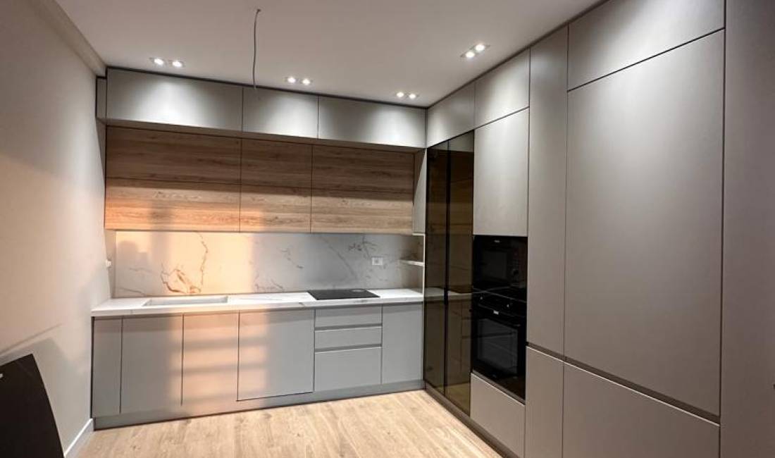 Shtepi ne shitje Apartament ne Tirane, 2+1, Mobilimi E mobiluar, Pagesa 250,000  Euro.