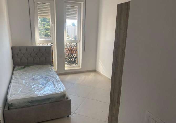 Shtepi me qera Apartament ne Tirane, 2+1, Mobilimi E mobiluar, Pagesa 450  Euro.