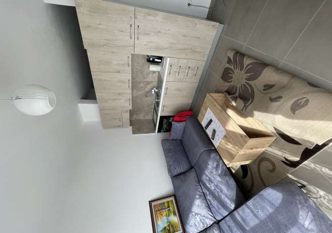 Shtepi me qera 2+1 ne Tirane - 40,000 Leke