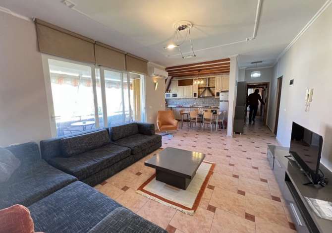 Shtepi me qera 2+1 ne Tirane - 550 Euro