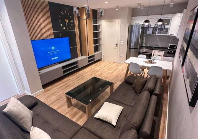 Shtepi me qera 2+1 ne Tirane - 470 Euro