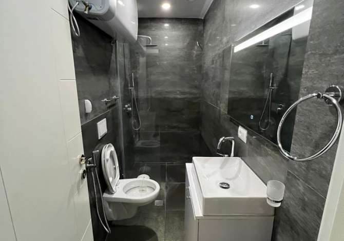 Shtepi me qera Apartament ne Tirane, 2+1, Mobilimi E mobiluar, Pagesa 600  Euro.