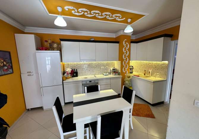 Shtepi ne shitje 2+1 ne Tirane - 165,000 Euro