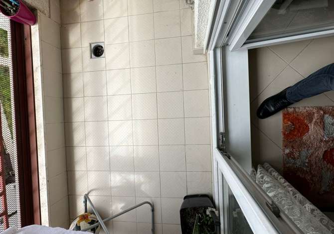 Shtepi ne shitje Apartament ne Tirane, 2+1, Mobilimi E mobiluar, Pagesa 165,000  Euro.