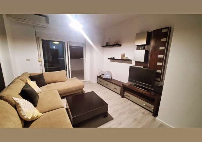 Ambient biznesi me qera 5+1 ne Tirane - 550 Euro
