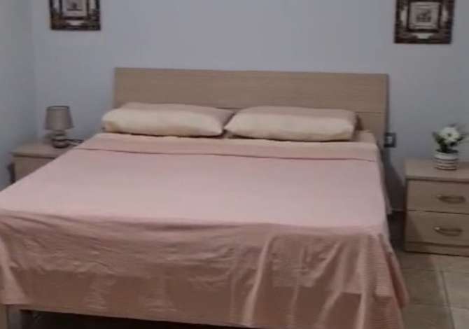 Ambient biznesi me qera 5+1 ne Tirane - 350 Euro