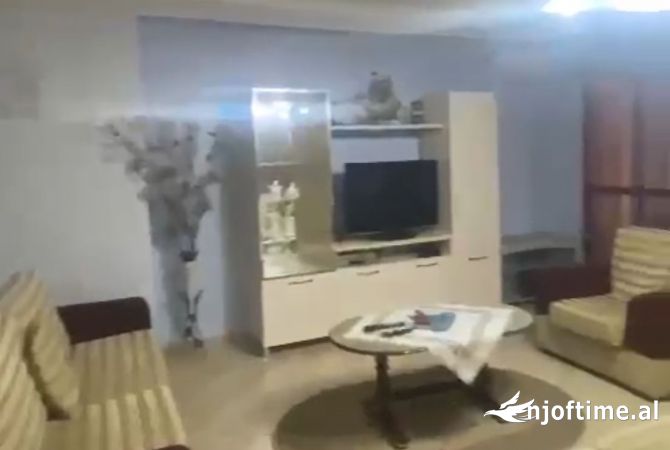 Shtepi me qera 2+1 ne Tirane - 650 Euro