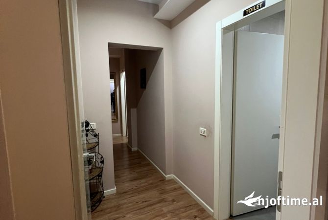 Shtepi ne shitje 3+1 ne Tirane - 250,000 Euro