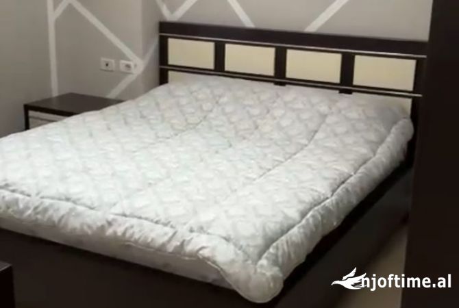 Shtepi me qera 2+1 ne Tirane - 400 Euro