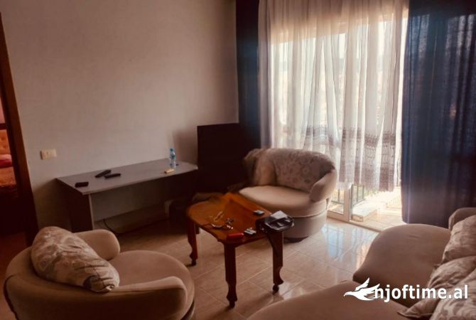 Shtepi me qera 1+1 ne Tirane - 350 Euro