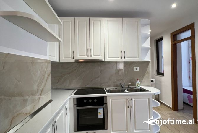 Shtepi me qera 2+1 ne Tirane - 600 Euro