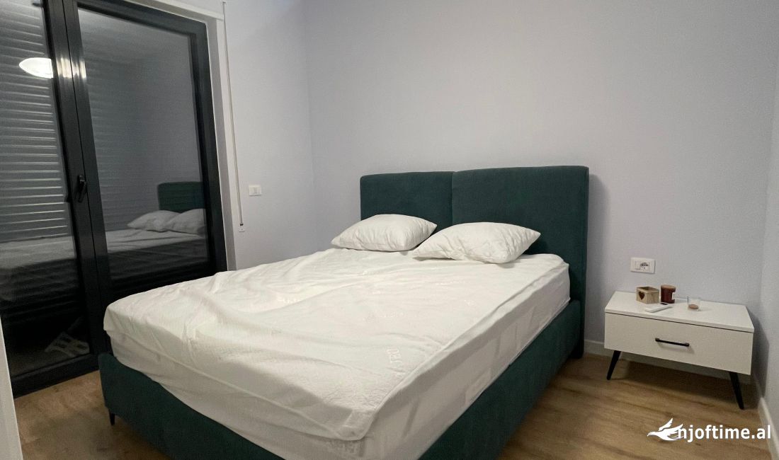 Shtepi me qera Apartament ne Tirane, 1+1, Mobilimi E mobiluar, Pagesa 650  Euro.