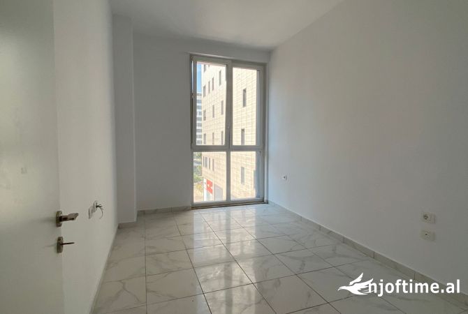 Shtepi me qera 3+1 ne Tirane - 900 Euro
