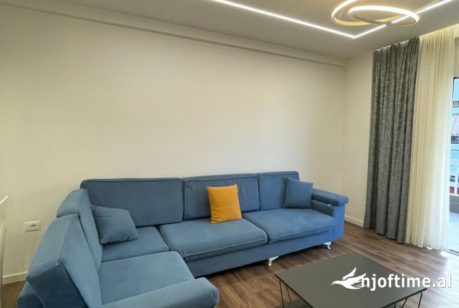 Shtepi me qera 2+1 ne Tirane - 650 Euro