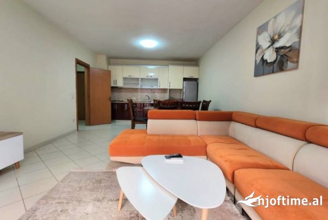 Shtepi me qera 2+1 ne Tirane - 500 Euro