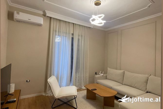 Shtepi me qera 1+1 ne Tirane - 55,000 Leke