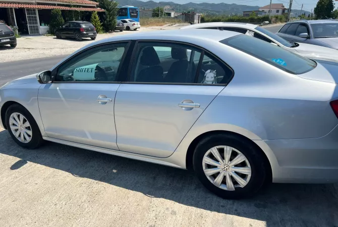 Makina ne shitje  ne Tirane - 6,500 Euro