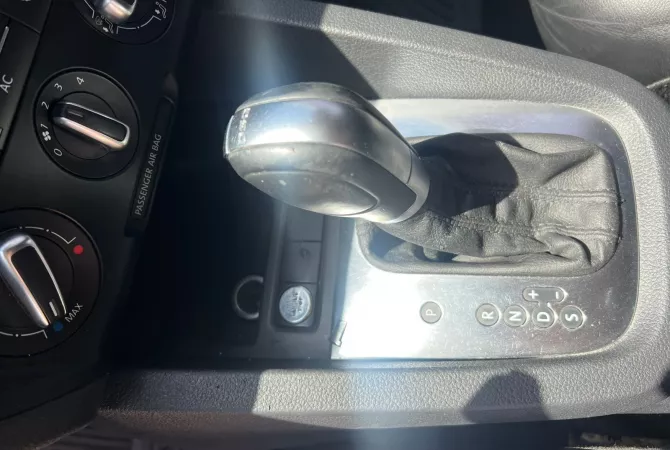 Makina ne shitje  ne Tirane - 6,500 Euro