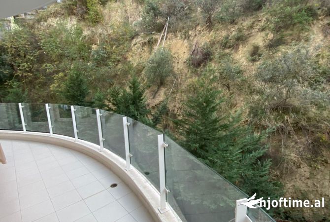 Shtepi me qera Apartament ne Tirane, 2+1, Mobilimi E mobiluar, Pagesa 998  Euro.