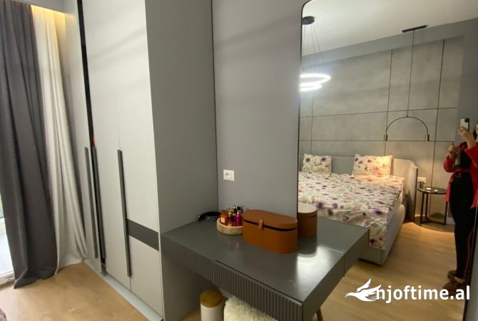 Shtepi me qera Apartament ne Tirane, 2+1, Mobilimi E mobiluar, Pagesa 998  Euro.