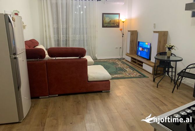 Shtepi me qera 1+1 ne Tirane - 499 Euro