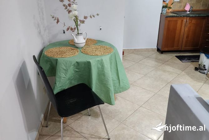 Shtepi me qera 1+1 ne Tirane - 549 Euro