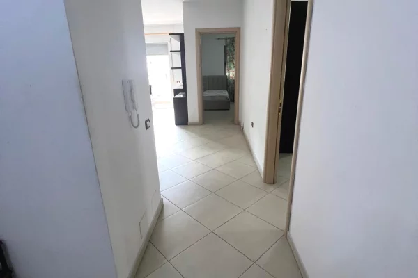 Shtepi ne shitje Garsoniere ne Tirane - 7,000,000 Leke