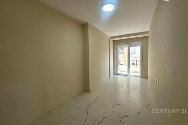 Shtepi me qera Apartament ne Tirane, 1+1, Mobilimi Bosh, pa mobiluar, Pagesa 90,000  Leke.