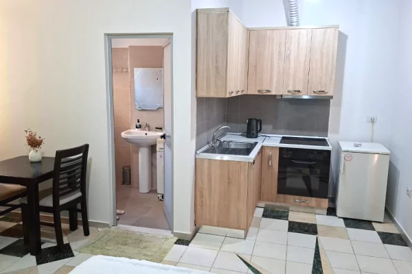 Shtepi me qera Garsoniere ne Tirane - 40,000 Leke