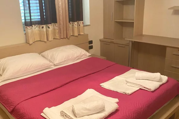 Shtepi me qera 3+1 ne Tirane - 700 Euro