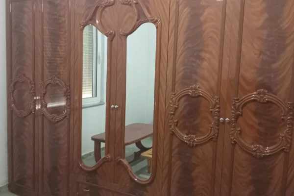 Shtepi me qera 2+1 ne Tirane - 40,000 Leke