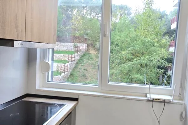 Shtepi me qera Apartament ne Tirane, 2+1, Mobilimi E mobiluar, Pagesa 650  Euro.