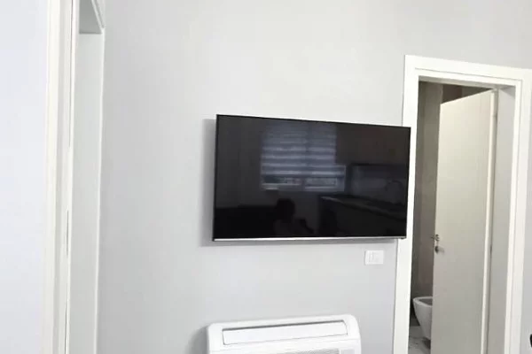 Shtepi me qera Apartament ne Tirane, 2+1, Mobilimi E mobiluar, Pagesa 650  Euro.