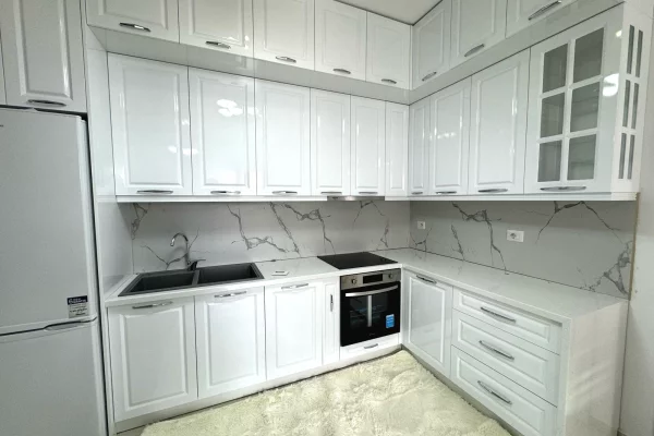 Shtepi me qera Apartament ne Tirane, 2+1, Mobilimi E mobiluar, Pagesa 599  Euro.