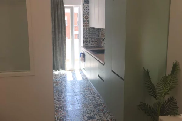 Shtepi me qera Apartament ne Tirane, 1+1, Mobilimi E mobiluar, Pagesa 600  Euro.