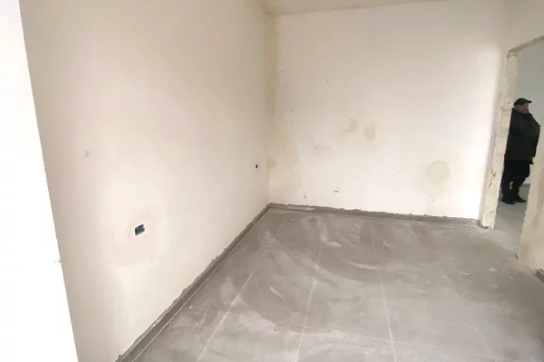 Shtepi ne shitje Apartament ne Tirane, 1+1, Mobilimi E mobiluar, Pagesa 125,000  Euro.