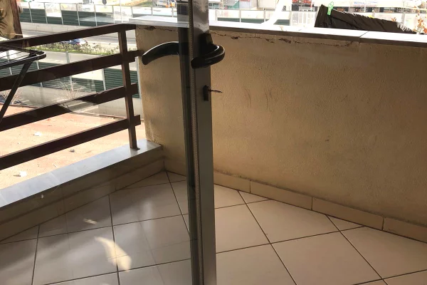 Shtepi me qera Apartament ne Tirane, 2+1, Mobilimi E mobiluar, Pagesa 50,000  Leke.