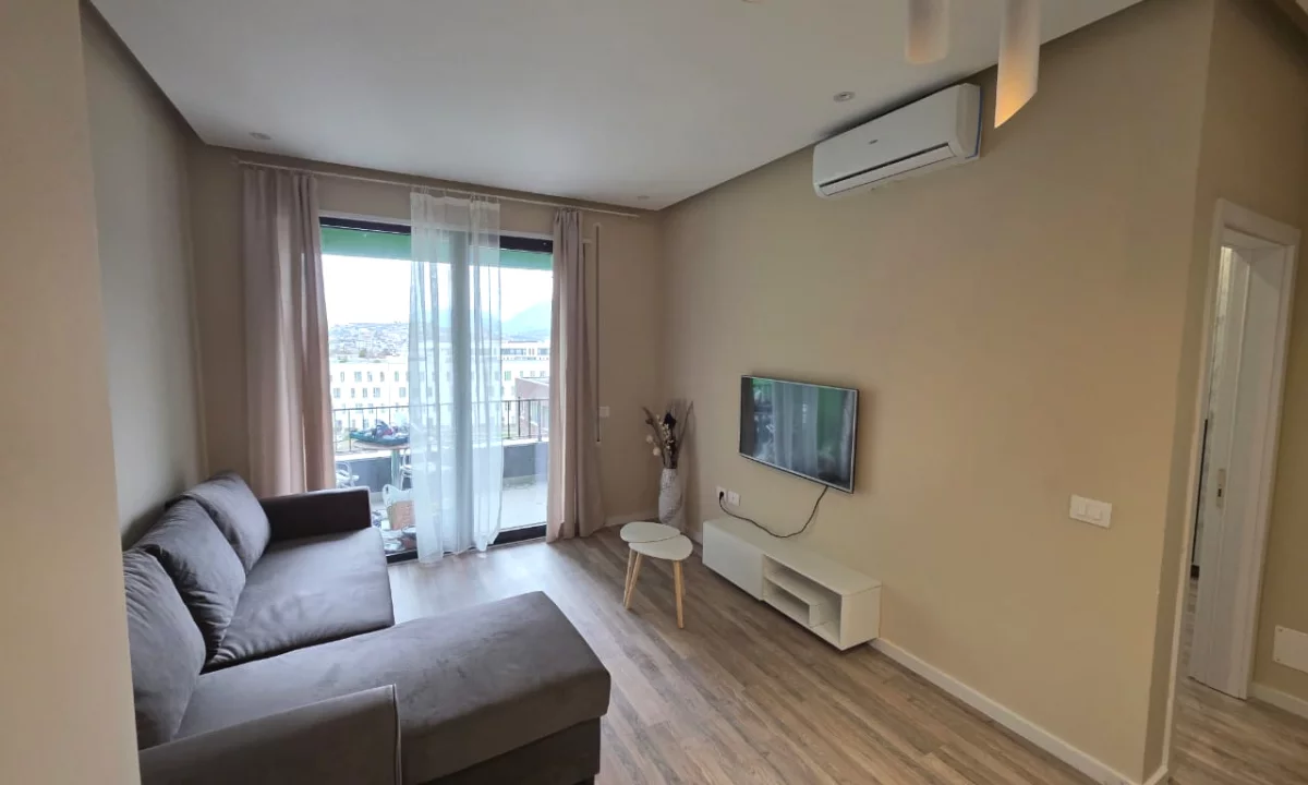 Shtepi me qera Apartament ne Tirane, 1+1, Mobilimi E mobiluar, Pagesa 500  Euro.