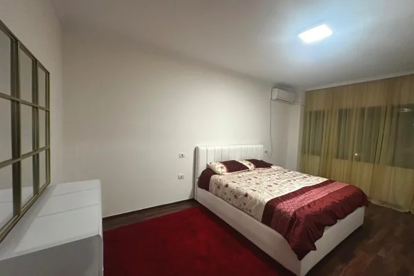 Shtepi me qera Apartament ne Tirane, 2+1, Mobilimi E mobiluar, Pagesa 799  Euro.
