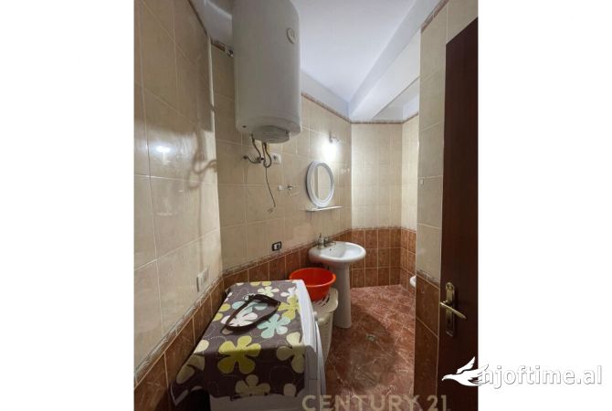 Shtepi ne shitje 3+1 ne Tirane - 165,000 Euro