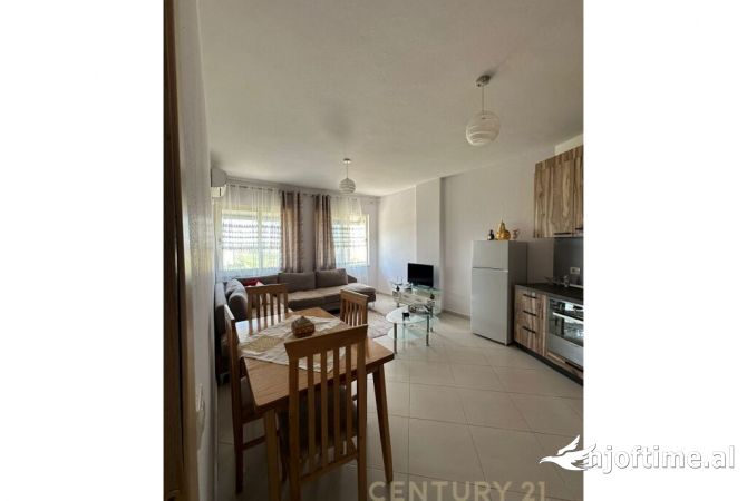 Shtepi ne shitje Apartament ne Tirane, 1+1, Mobilimi E mobiluar, Pagesa 97,000  Euro.