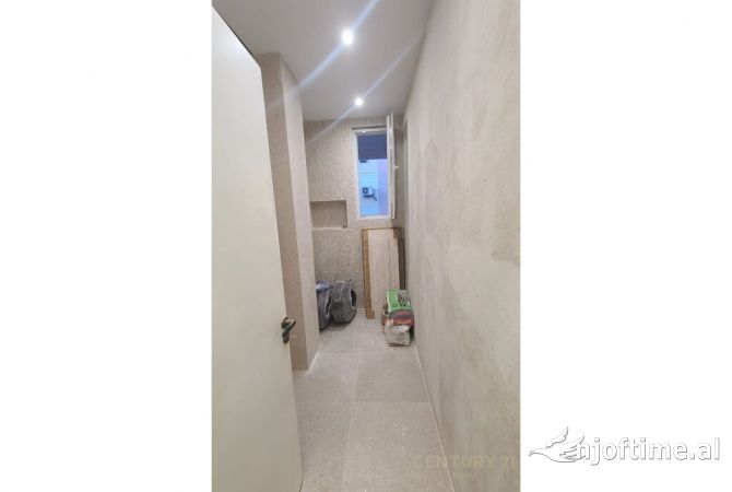 Shtepi ne shitje Apartament ne Tirane, 1+1, Mobilimi E mobiluar, Pagesa 110,000  Euro.