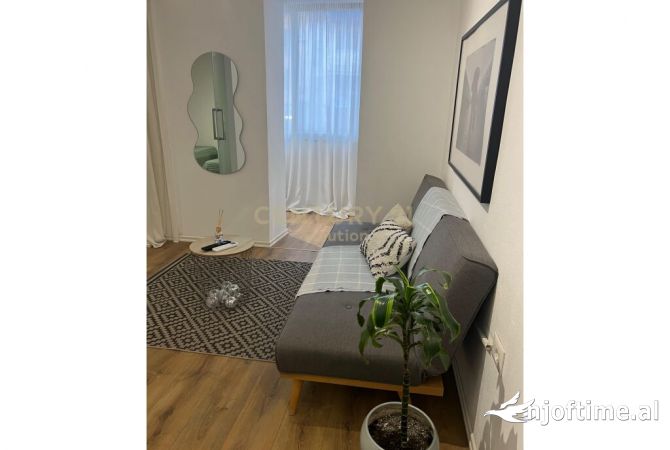 Shtepi me qera Garsoniere ne Tirane - 600 Euro