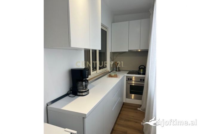 Shtepi me qera Garsoniere ne Tirane - 600 Euro