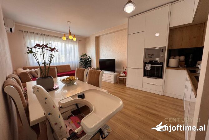 Shtepi me qera 2+1 ne Tirane - 650 Euro