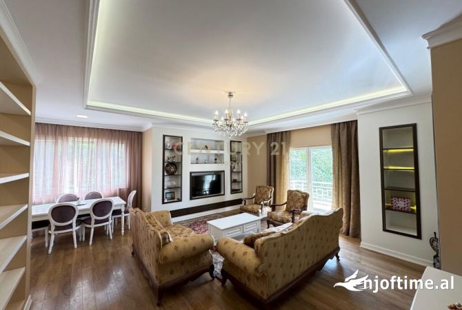 Shtepi me qera 2+1 ne Tirane - 950 Euro